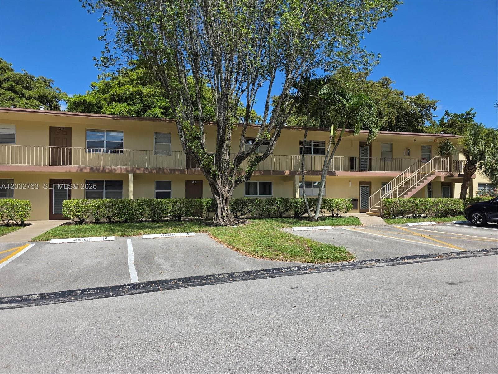 251 NW 76th Ave # 106, Margate, FL 33063 photo 2
