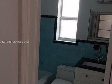 3 Farrey Ln # 3, Miami Beach, FL 33139 photo 5