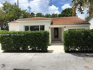 3 Farrey Ln # 3, Miami Beach, FL 33139 photo 4