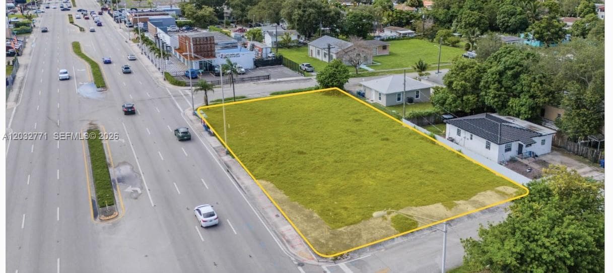 1477 NW 79th St, Miami, FL 33147 photo 2