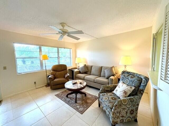 116 Windsor F, West Palm Beach, FL 33417 photo 3