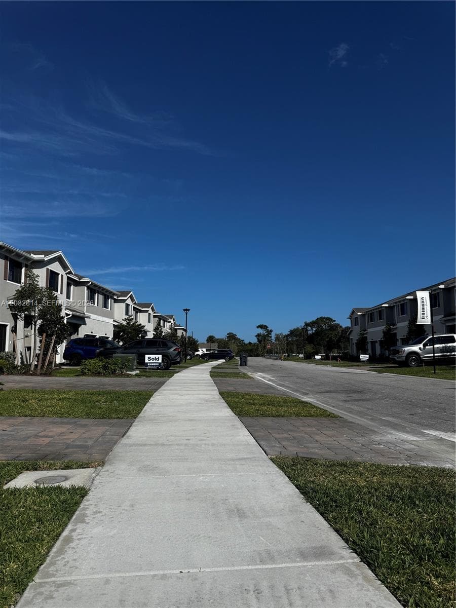 4860 Dillion St # 4860, Lake Worth, FL 33463 photo 2