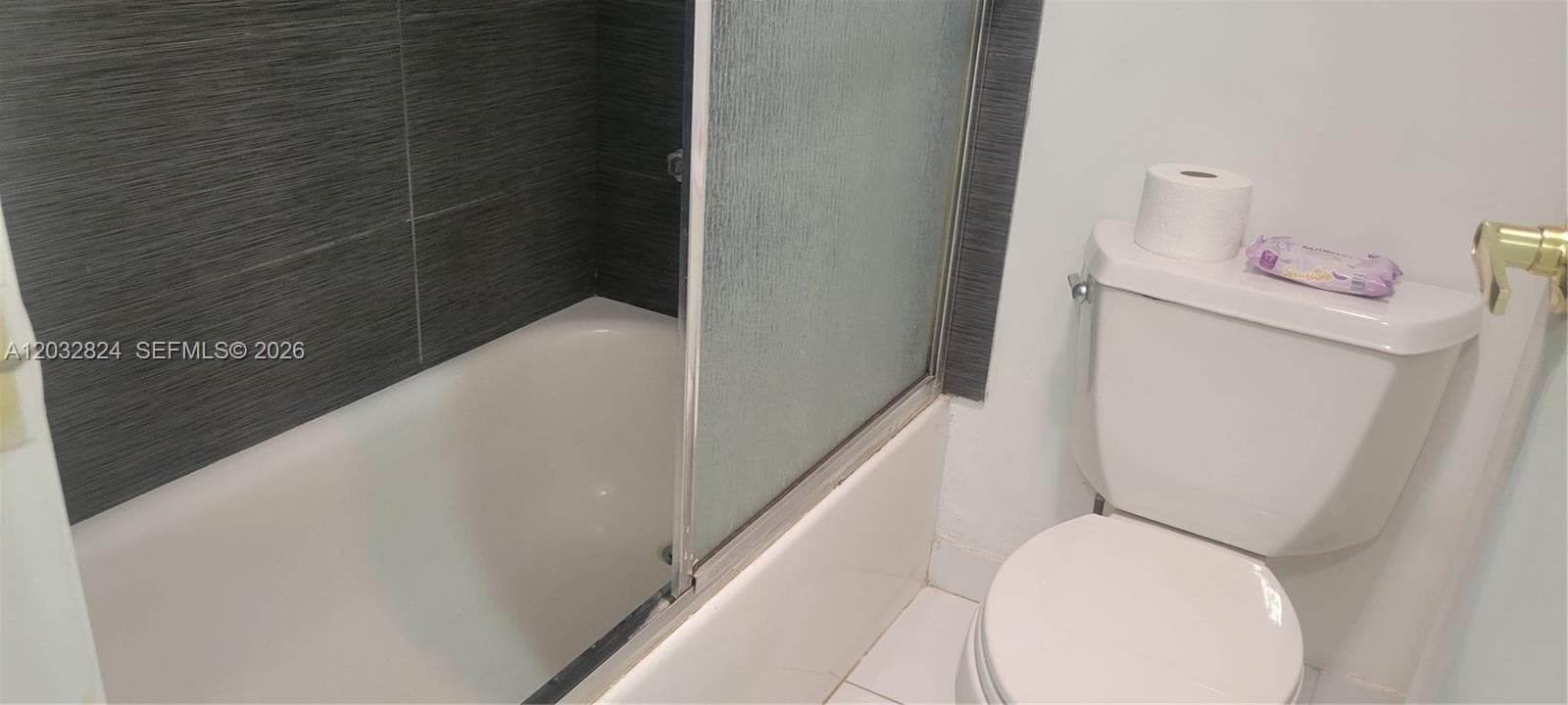 3401 N Country Club Dr # 110, Aventura, FL 33180 photo 5
