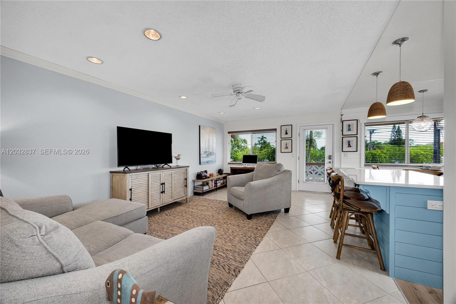 1050 SW 11th ST # #20L, Hallandale Beach, FL 33009 photo 4