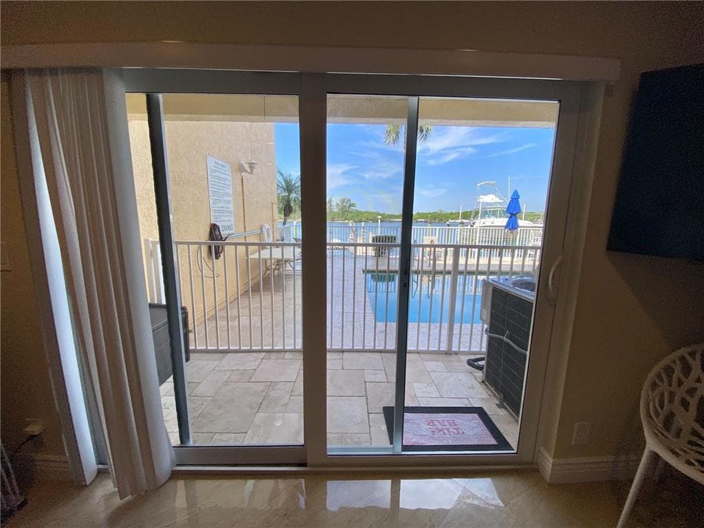 4230 N Ocean Drive, Hollywood, FL 33019 photo 5