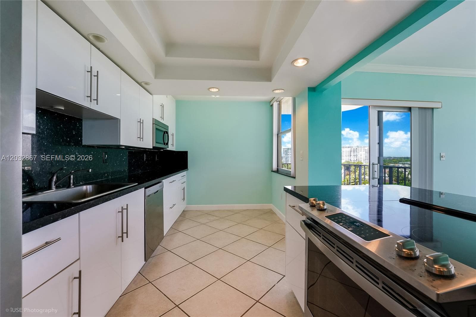 11930 N Bayshore Dr # 909, North Miami, FL 33181 photo 5
