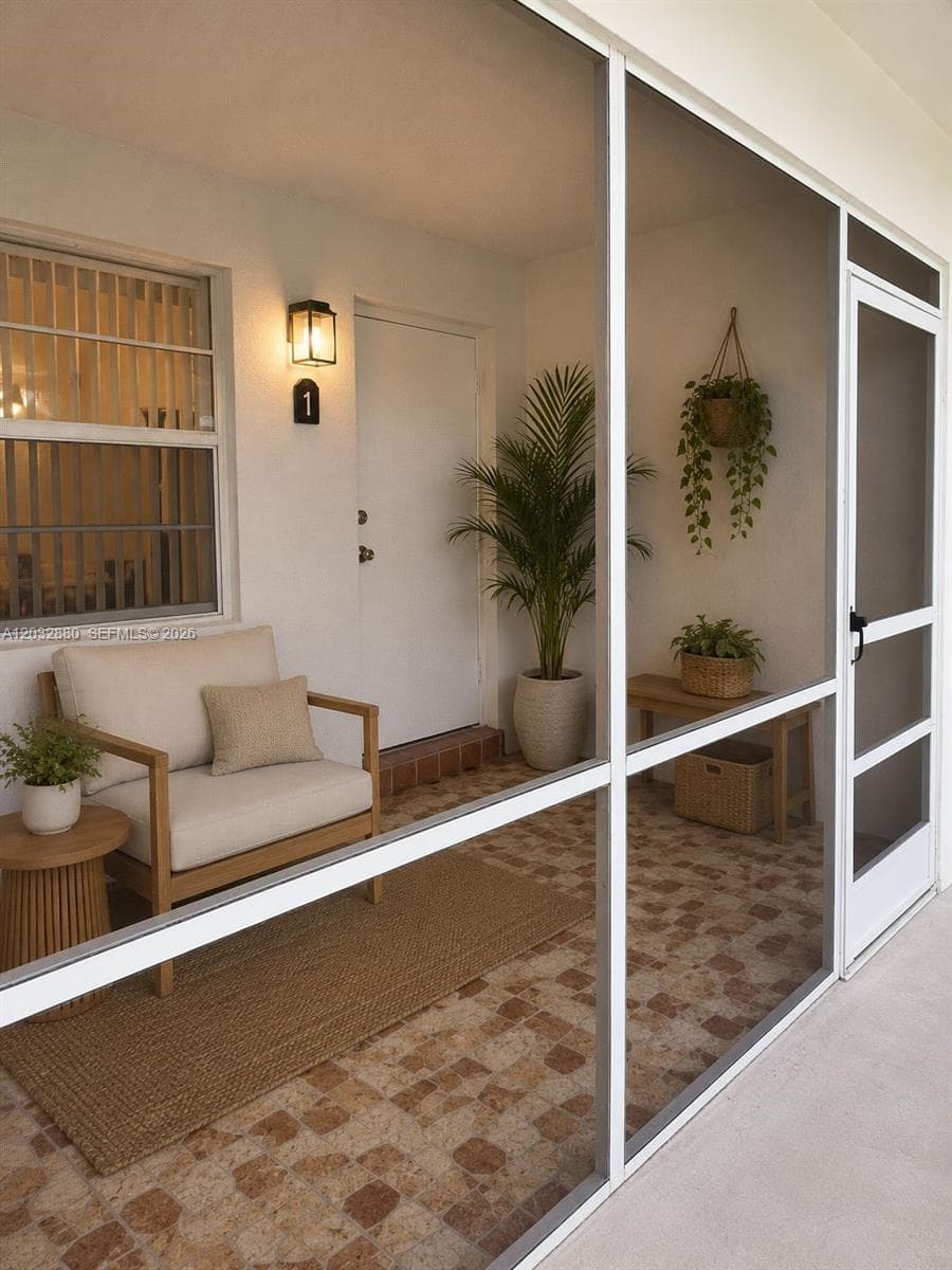 705 NE 2nd St # 11, Hallandale Beach, FL 33009 photo 2