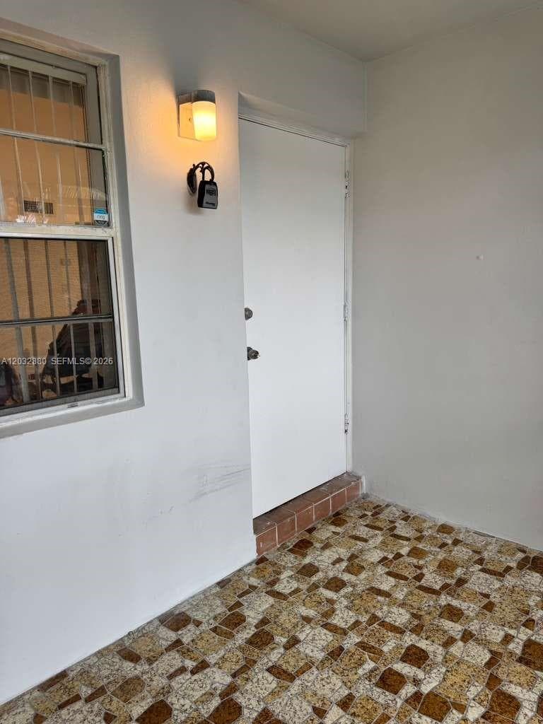 705 NE 2nd St # 11, Hallandale Beach, FL 33009 photo 3