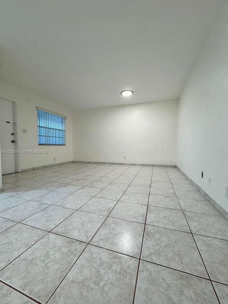 705 NE 2nd St # 11, Hallandale Beach, FL 33009 photo 5
