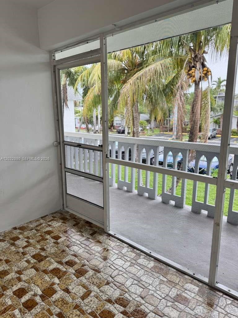 705 NE 2nd St # 11, Hallandale Beach, FL 33009 photo 4