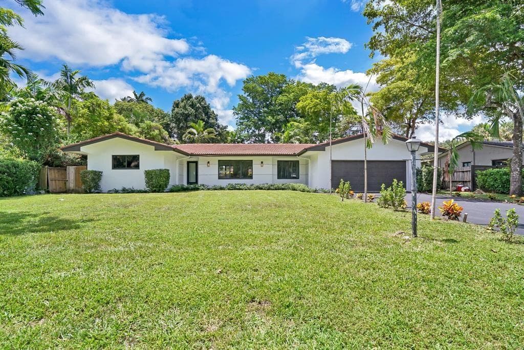 4190 SW 4th Street, Plantation, FL 33317 photo 2