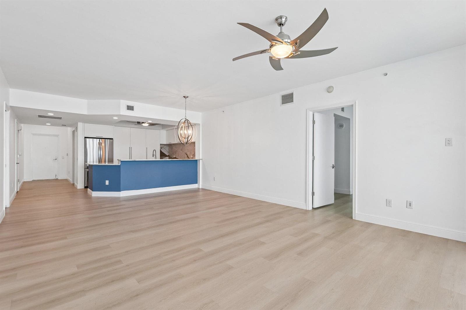 2650 Lake Shore Drive # 1202, Riviera Beach, FL 33404 photo 4