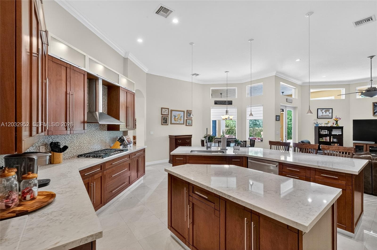 8920 SW 162nd Ter, Palmetto Bay, FL 33157 photo 5
