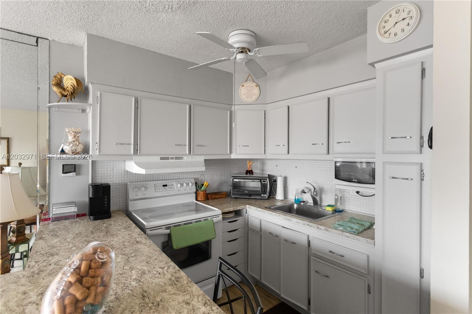 725 SW 11th Ave # 12, Hallandale Beach, FL 33009 photo 2