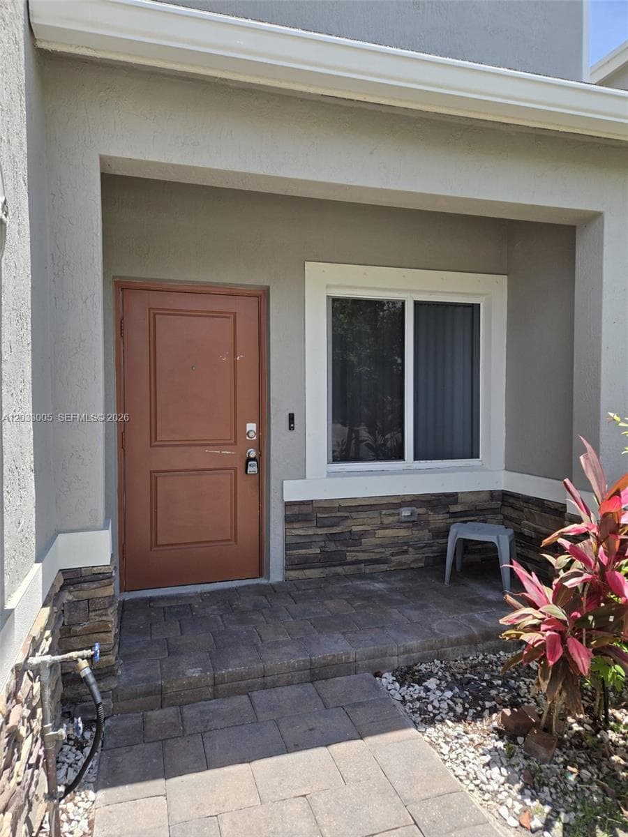 862 SE 17th St # 862, Homestead, FL 33034 photo 3