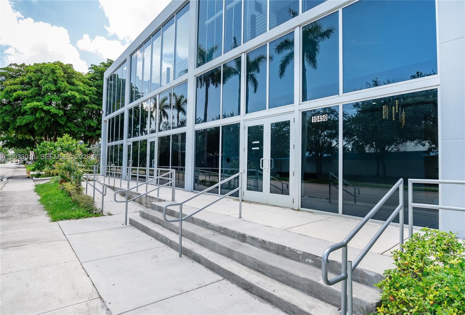 10450 NW 33rd St # 301, Doral, FL 33172 photo 2