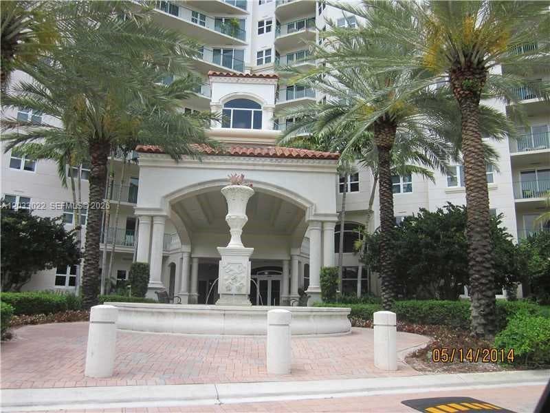 19900 E Country Club Dr # 218, Aventura, FL 33180 photo 2