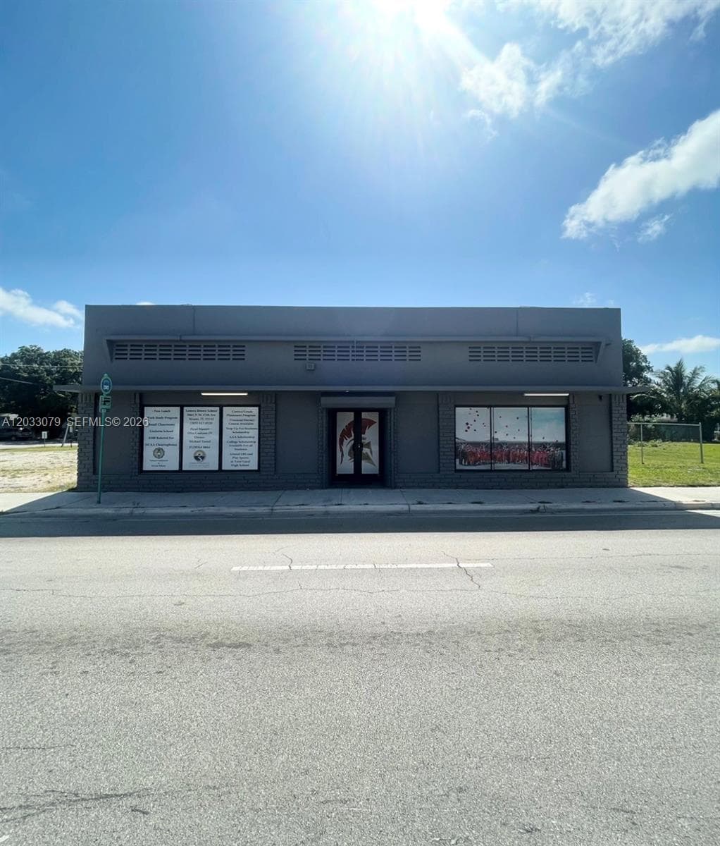 5851 NW 17th Ave, Miami, FL 33142 photo 2