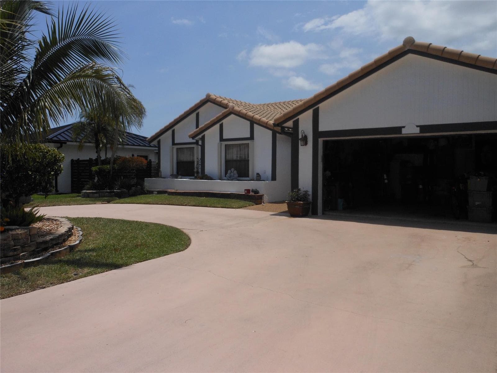 8706 NW 83rd Street, Tamarac, FL 33321 photo 2