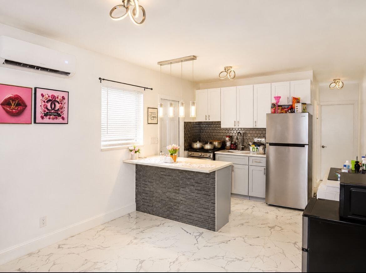 306 NE 6th Street # 1-4, Hallandale Beach, FL 33009 photo 4