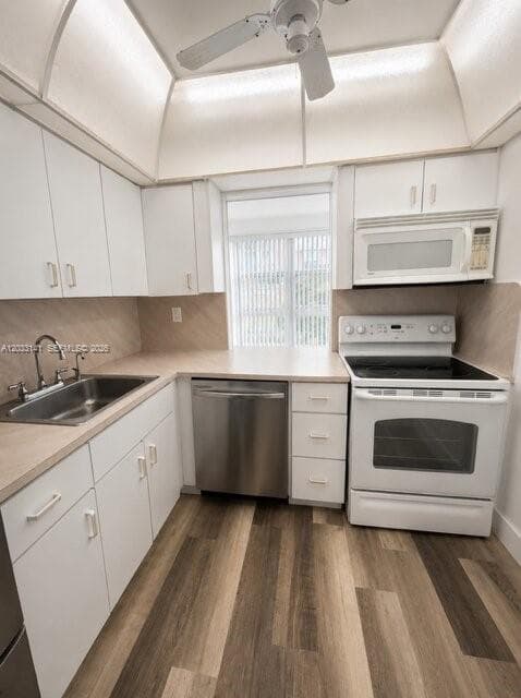 17560 Atlantic Blvd # 516, Sunny Isles Beach, FL 33160 photo 3