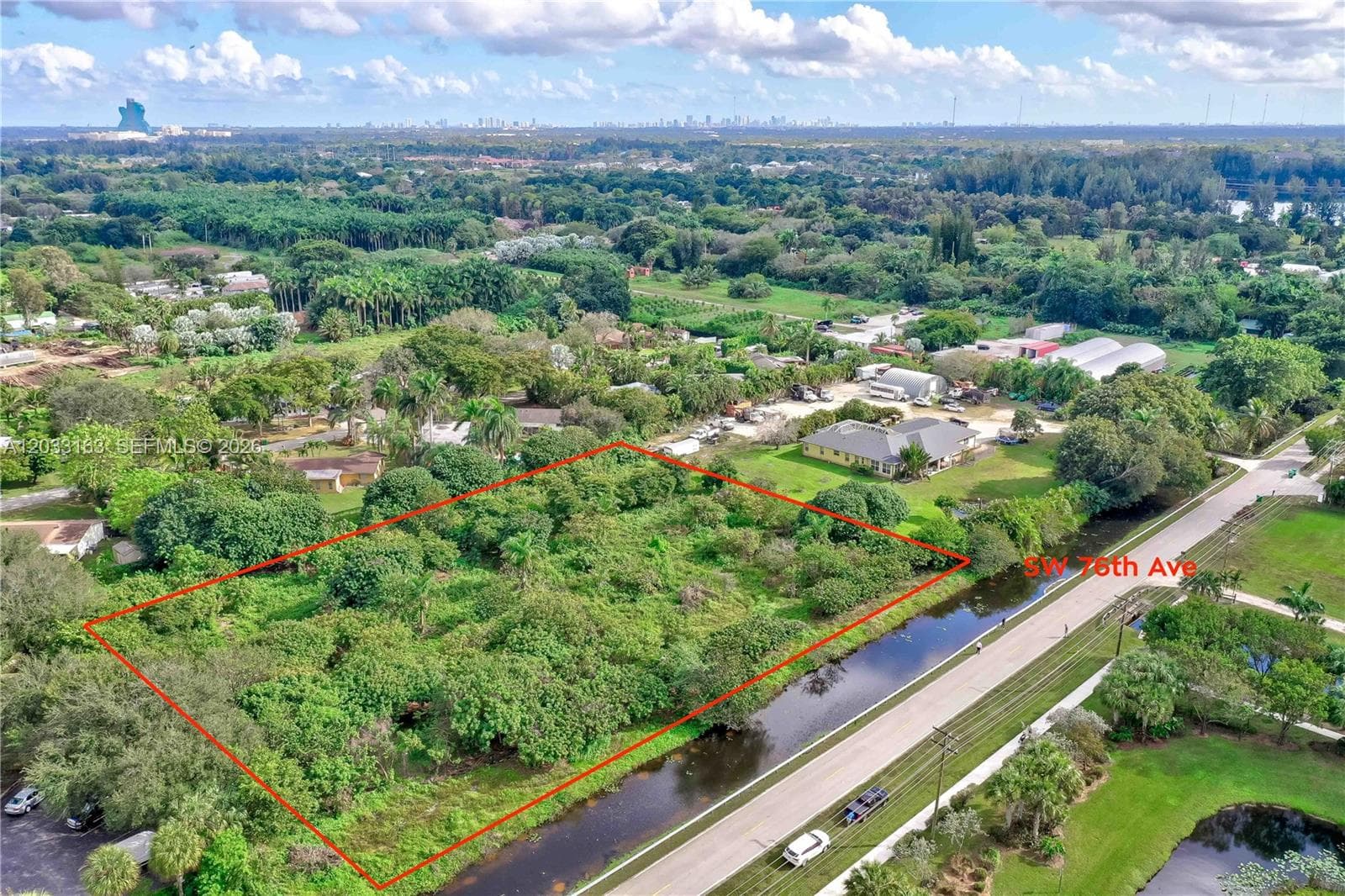 76 SW Ave, Davie, FL 33314 photo 2
