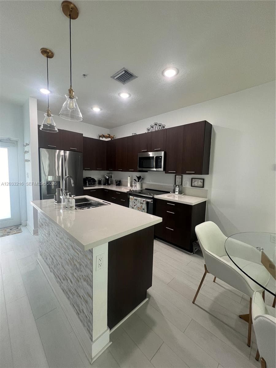 4670 NW 84th Ave # 32, Doral, FL 33166 photo 3