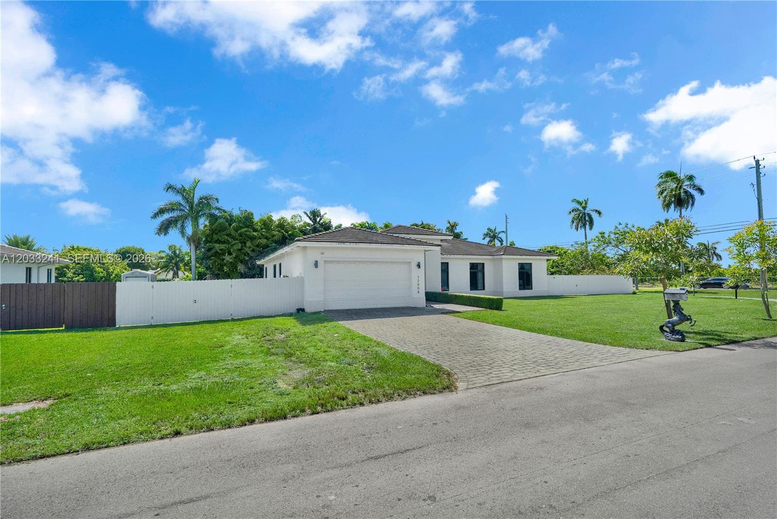 32008 SW 199th Pl, Homestead, FL 33030 photo 2