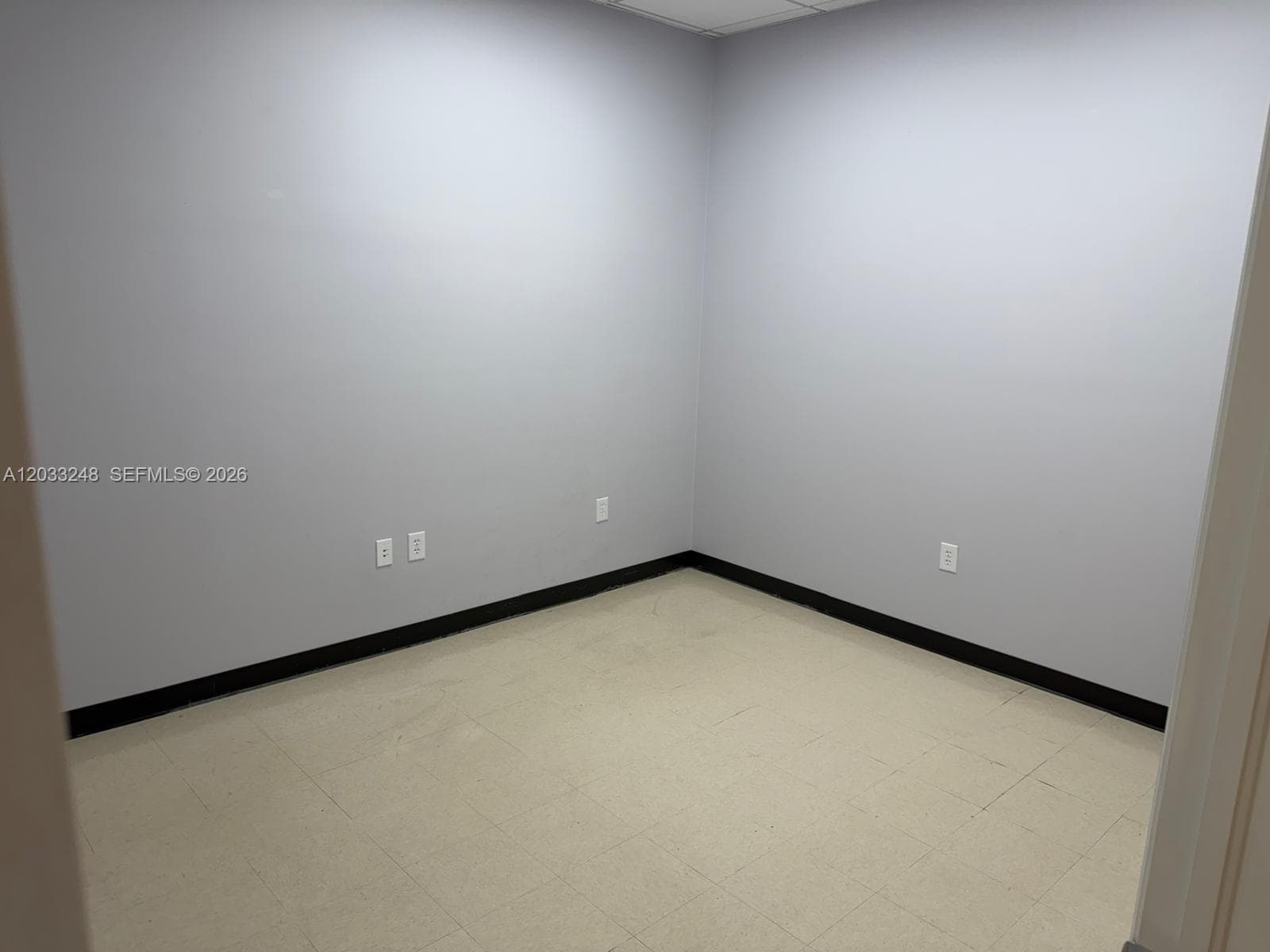 8688 NW 44 ST, Sunrise, FL 33351 photo 2