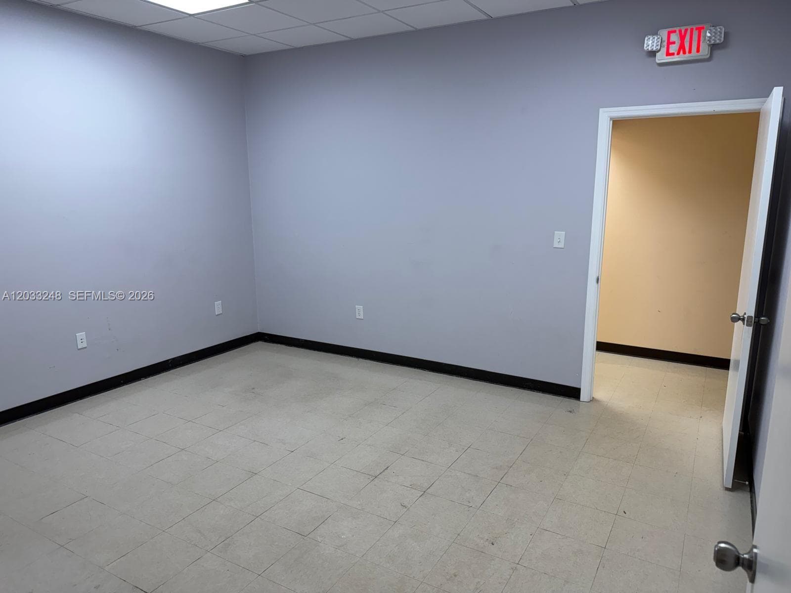8688 NW 44 ST, Sunrise, FL 33351 photo 3