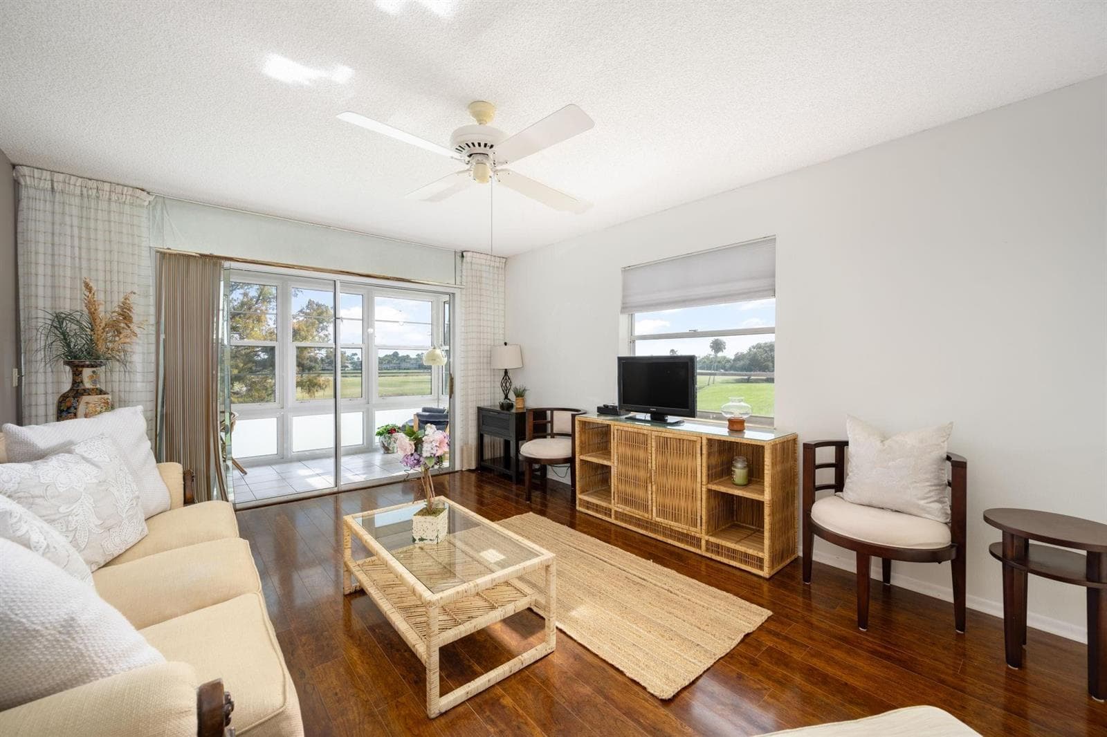 40 VISTA GARDENS Trail # 201, Vero Beach, FL 32962 photo 4