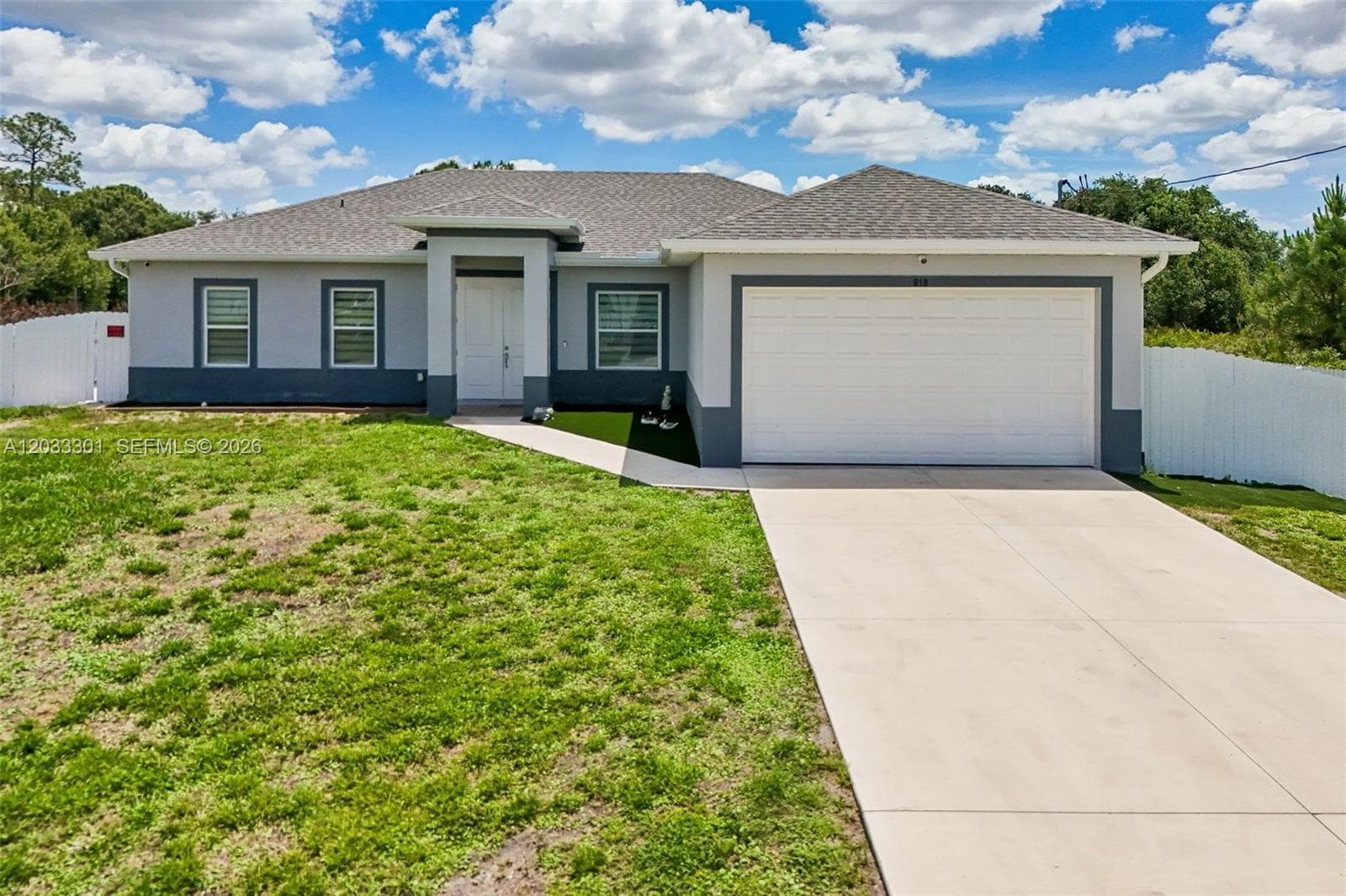 910 Richmond Ave N, Lehigh Acres, FL 33972 photo 2