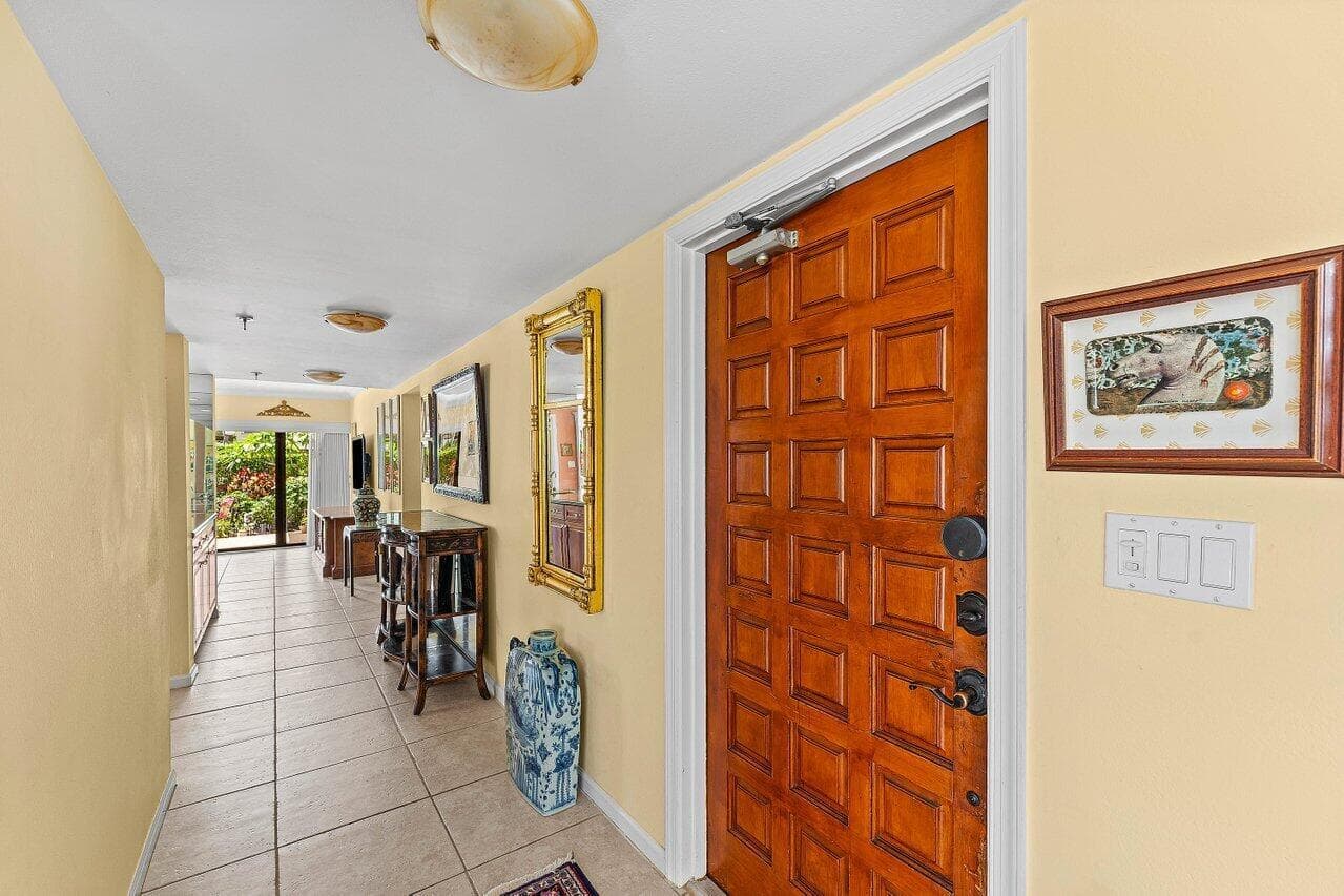 372 Golfview Road # 101, North Palm Beach, FL 33408 photo 5