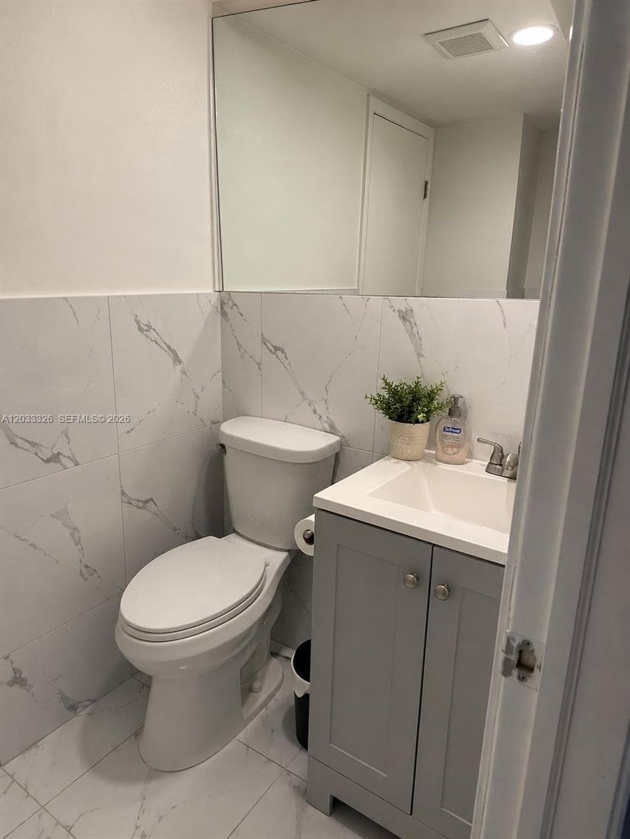 6215 W 22nd Ct # 15, Hialeah, FL 33016 photo 5