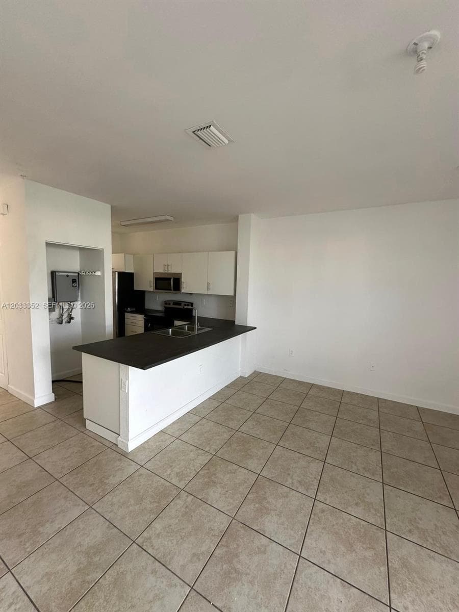 2819 SE 1st Dr # 9, Homestead, FL 33033 photo 5