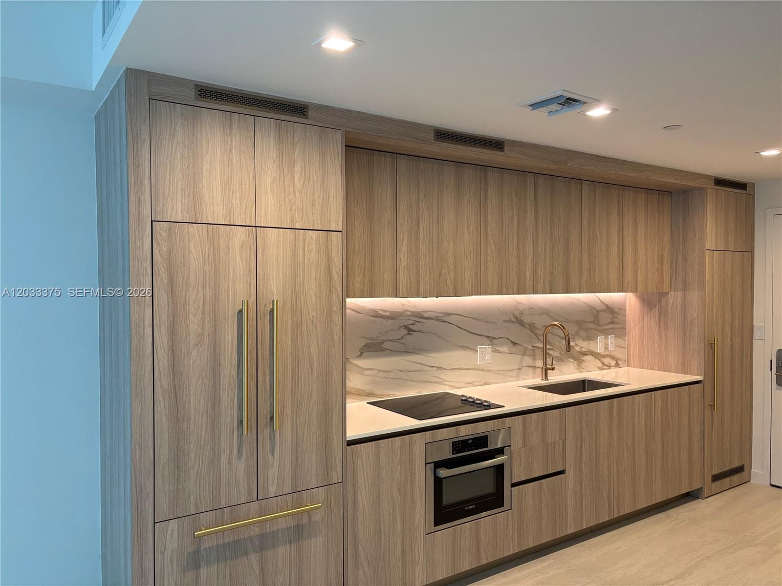 77 SE 5th Street # 2108, Miami, FL 33131 photo 2