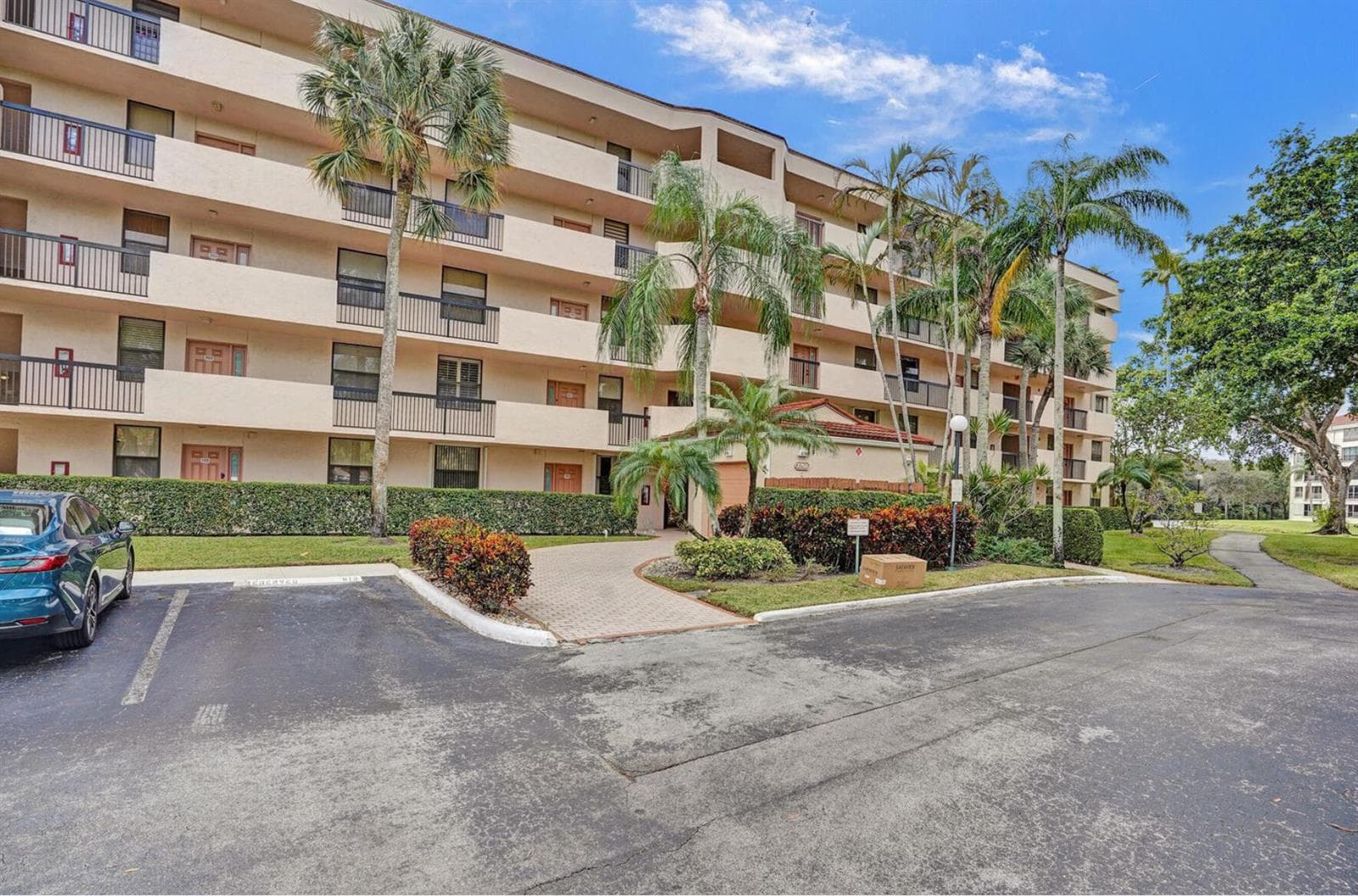 2768 Carambola Circle S # 301, Coconut Creek, FL 33066 photo 3