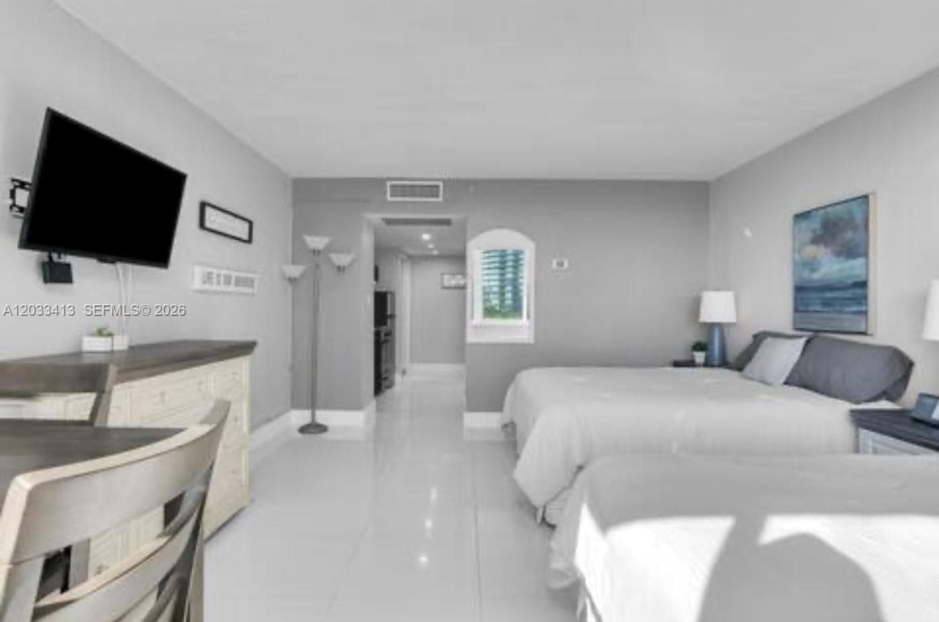 19201 Collins Ave # 440, Sunny Isles Beach, FL 33160 photo 3