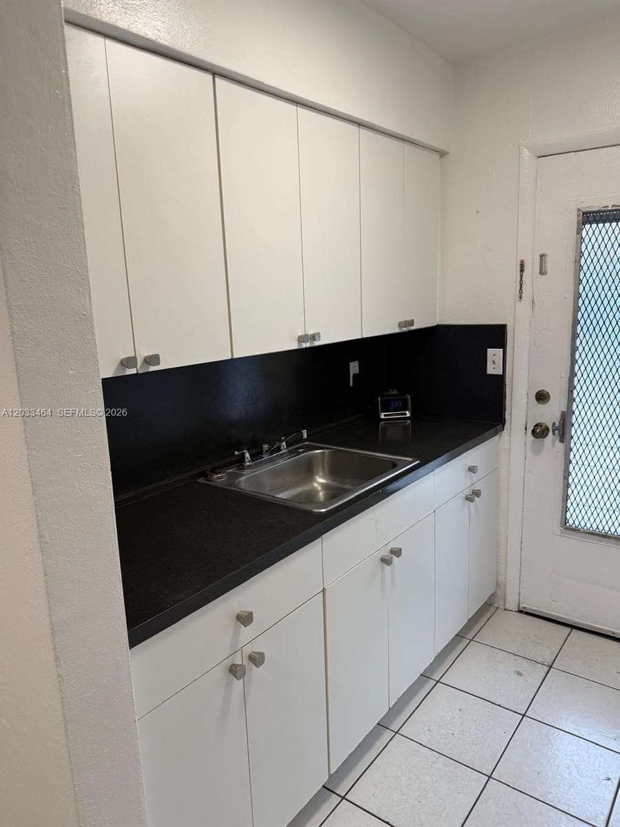 16851 NE 18th Ave # 106, North Miami Beach, FL 33162 photo 2