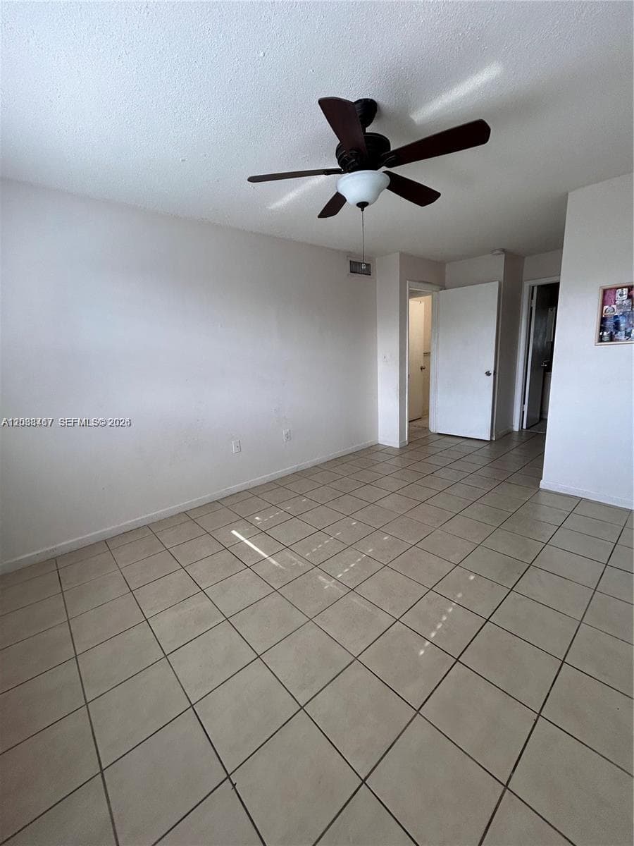 15630 SW 80th St # I-305, Miami, FL 33193 photo 4