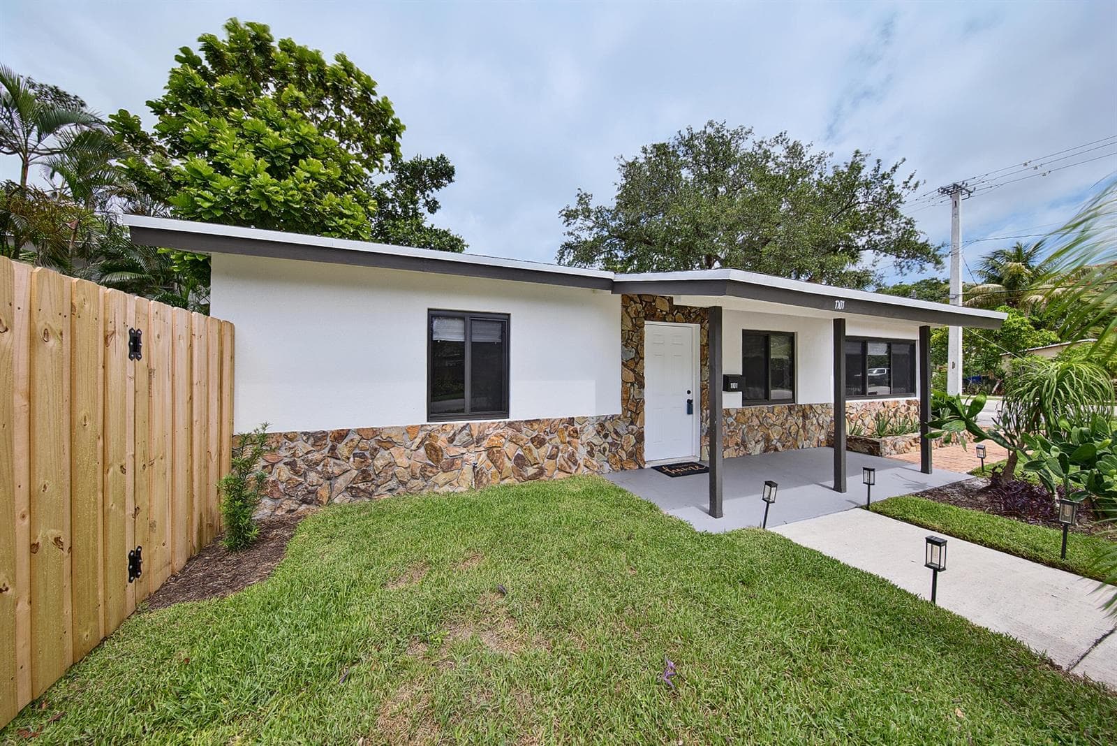 1101 SW 19th Avenue, Fort Lauderdale, FL 33312 photo 3