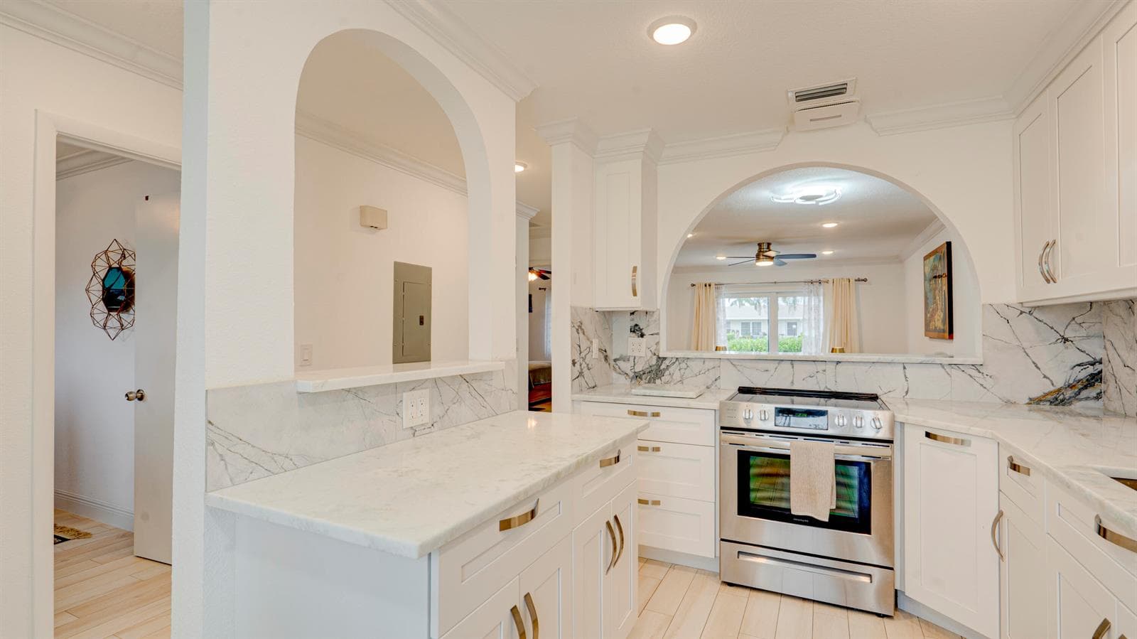 8638 Bella Vista Drive, Boca Raton, FL 33433 photo 5