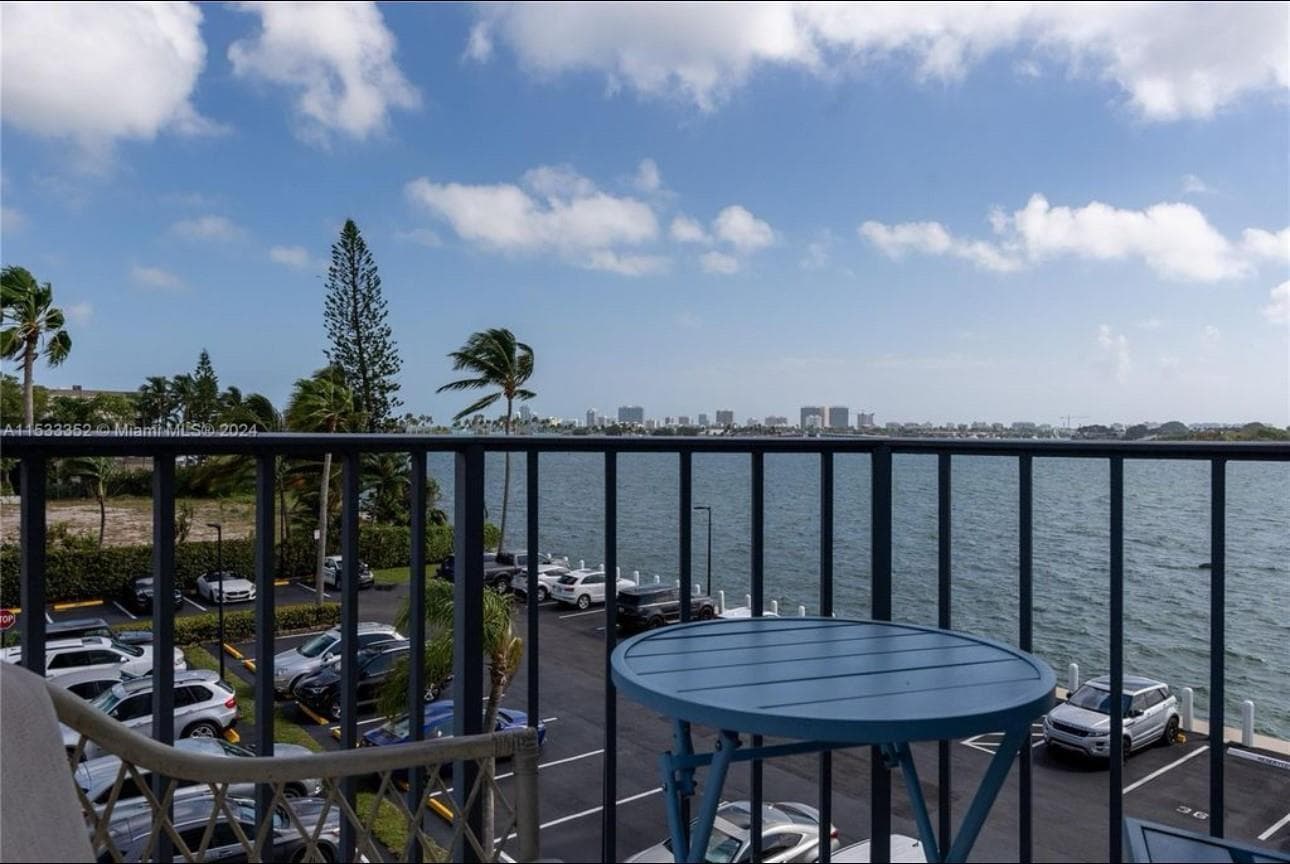 11930 N Bayshore Drive # 302, North Miami, FL 33181 photo 3