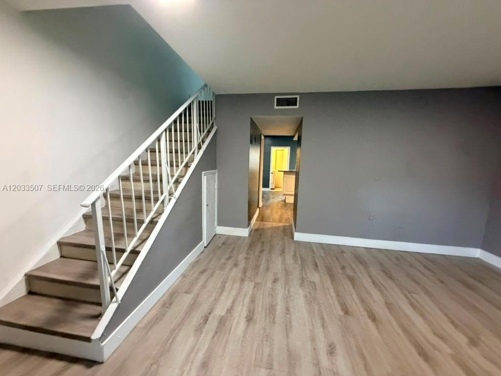 274 NE 141st St # 3C, Miami, FL 33161 photo 3