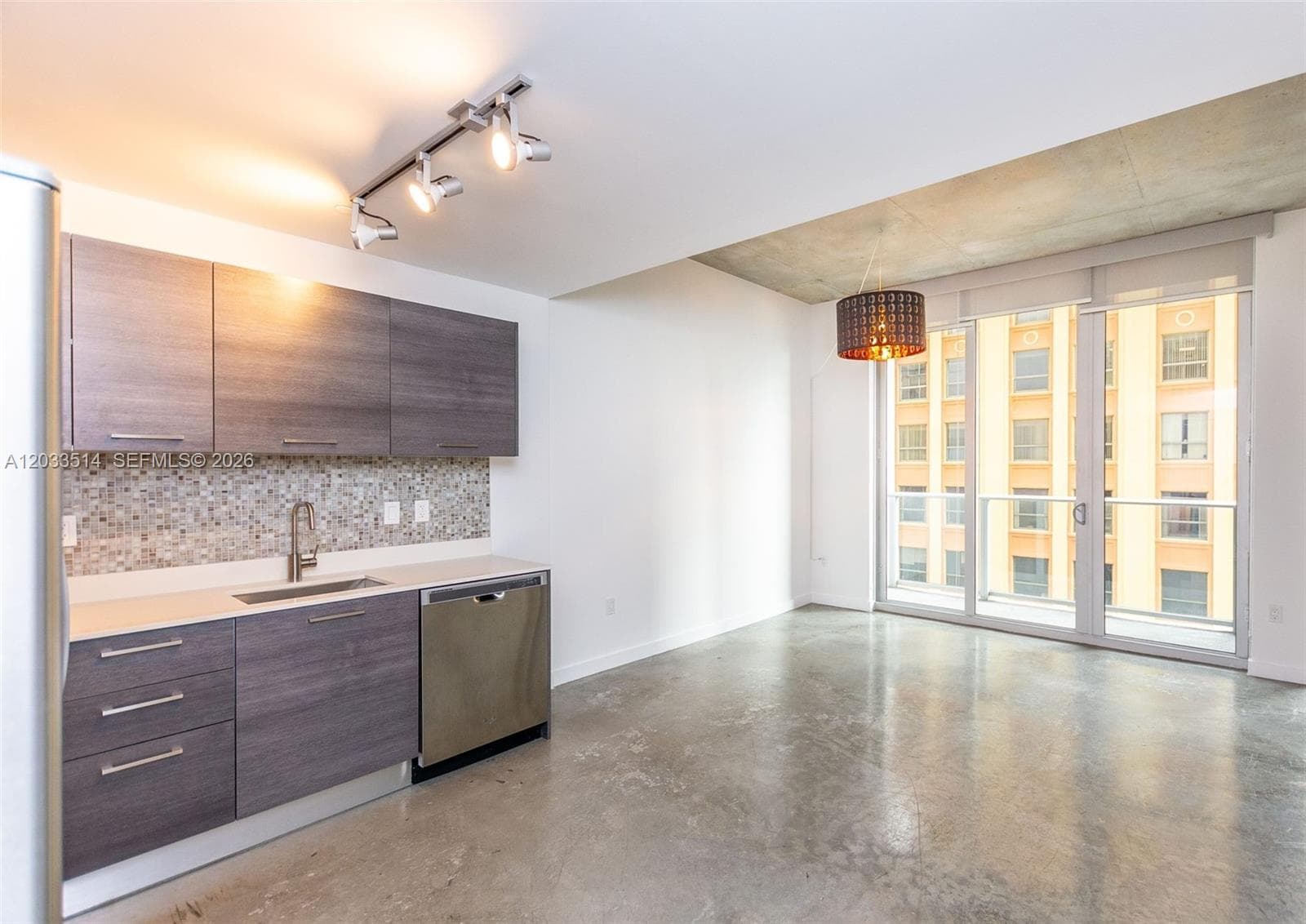 151 SE 1st St # 807, Miami, FL 33131 photo 3