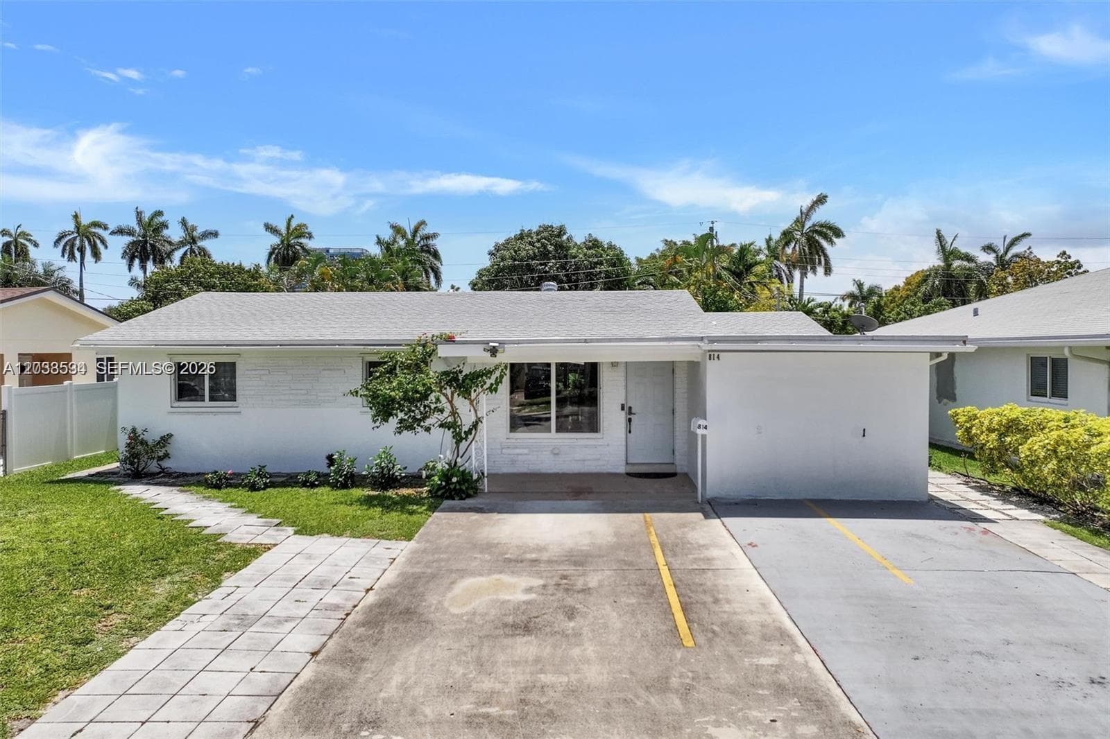 814 NE 4th St, Hallandale Beach, FL 33009 photo 3