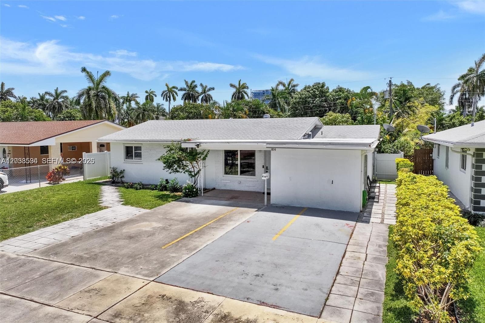814 NE 4th St, Hallandale Beach, FL 33009 photo 4