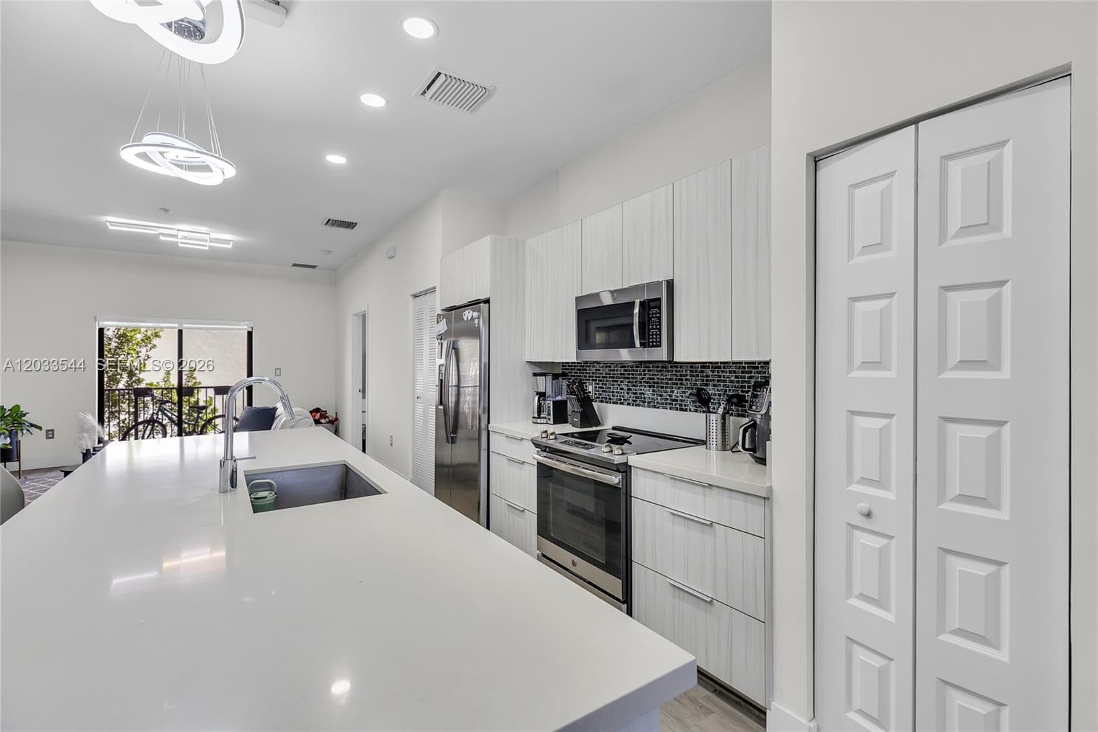 7925 NW 104th Ave # 28, Doral, FL 33178 photo 5