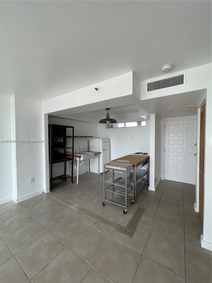 700 NE 63rd St # D606, Miami, FL 33138 photo 3
