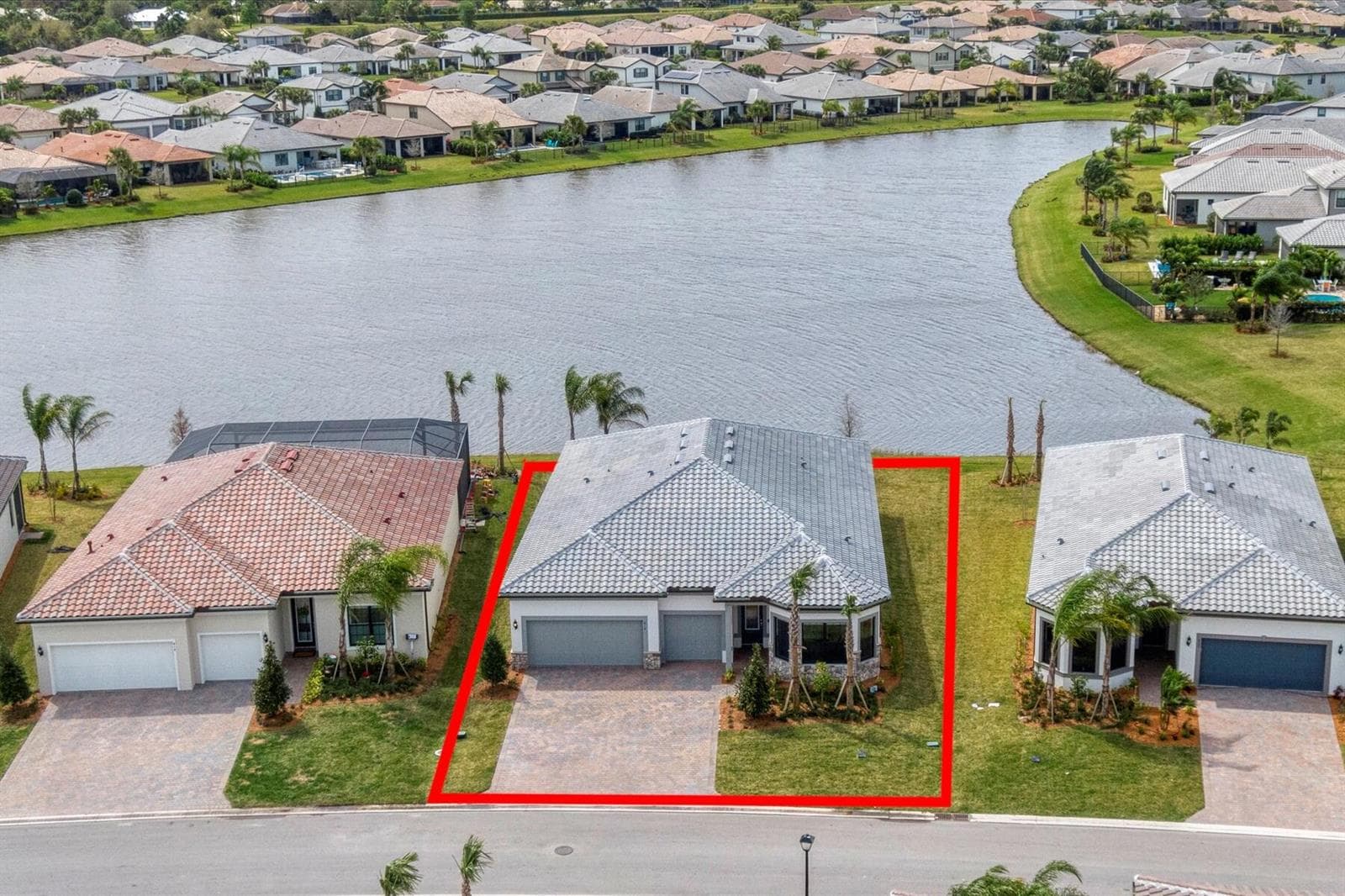 818 SE Courances Drive, Port St. Lucie, FL 34984 photo 3